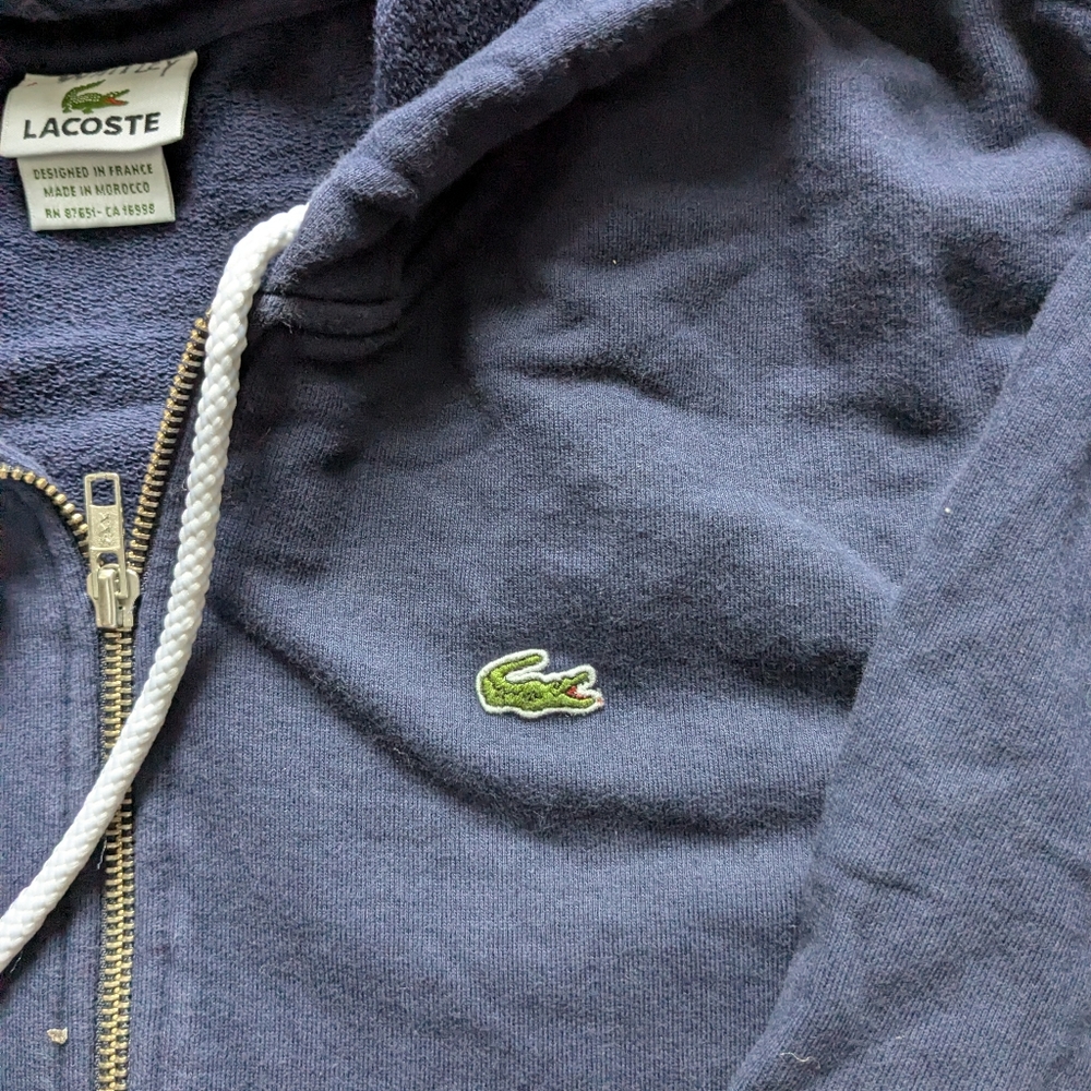 Lacoste - Picture 2 of 4